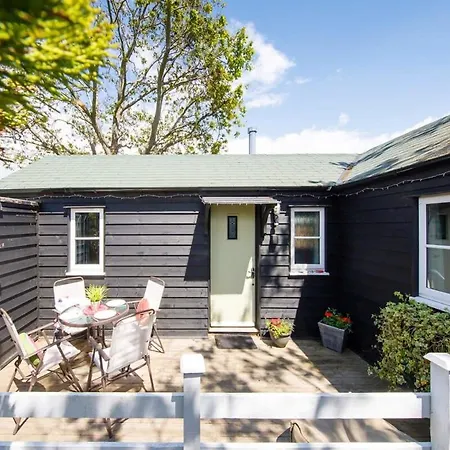 Cosy Self-Contained Annexe In Selsey Villa Chichester Exterior photo