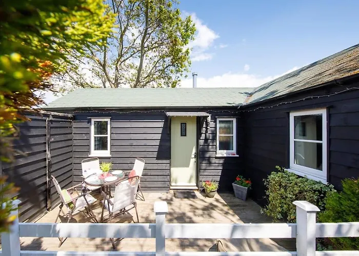 Cosy Self-Contained Annexe In Selsey