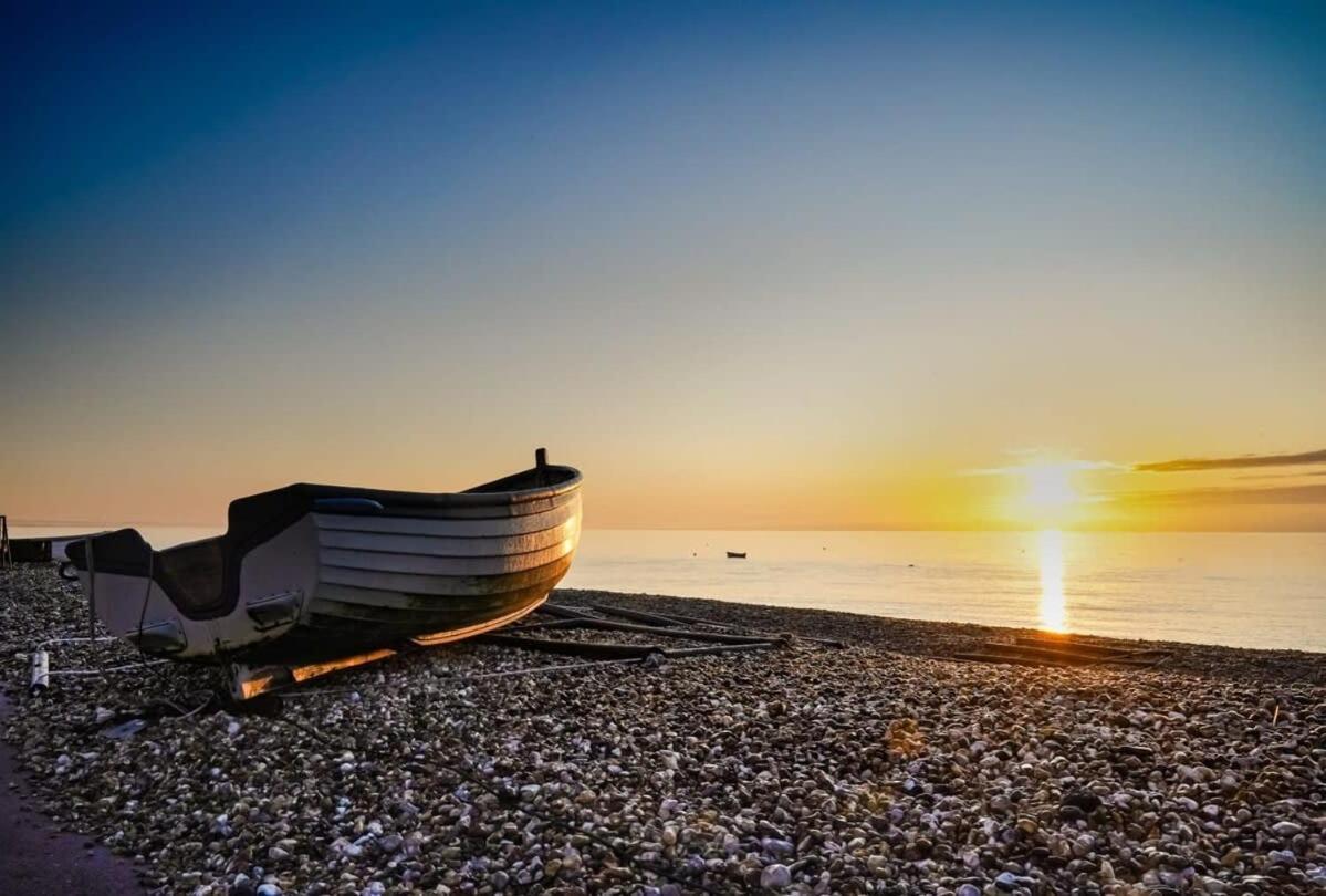 Cosy Self-contained Annexe In Selsey Holiday home *