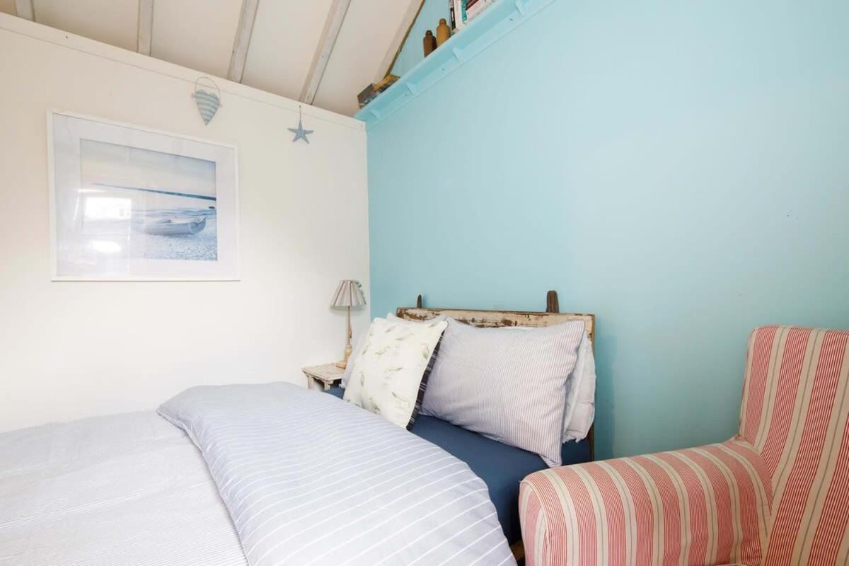 Cosy Self-contained Annexe In Selsey Holiday home *